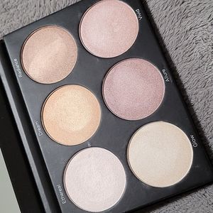 BH Cosmetics Spotlight Highlighter Palette